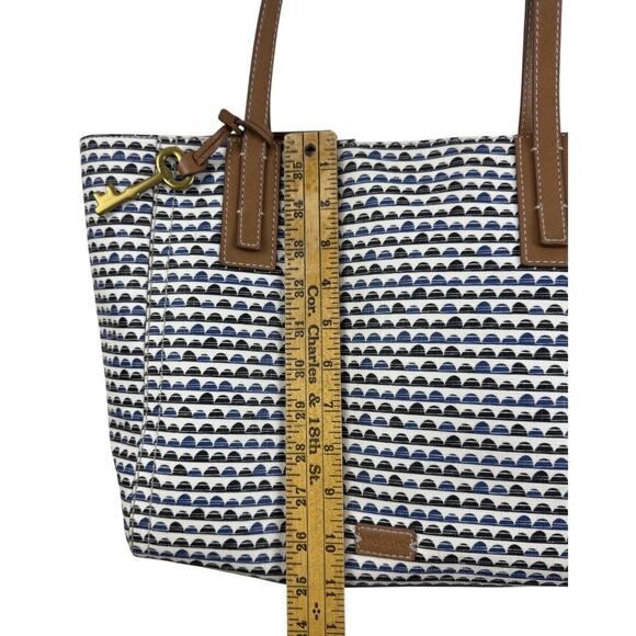 Fossil Emma Purse Coated Canvas Shoulder Tote Bag Blue Black White Print Key Fob - Picture 8 of 12